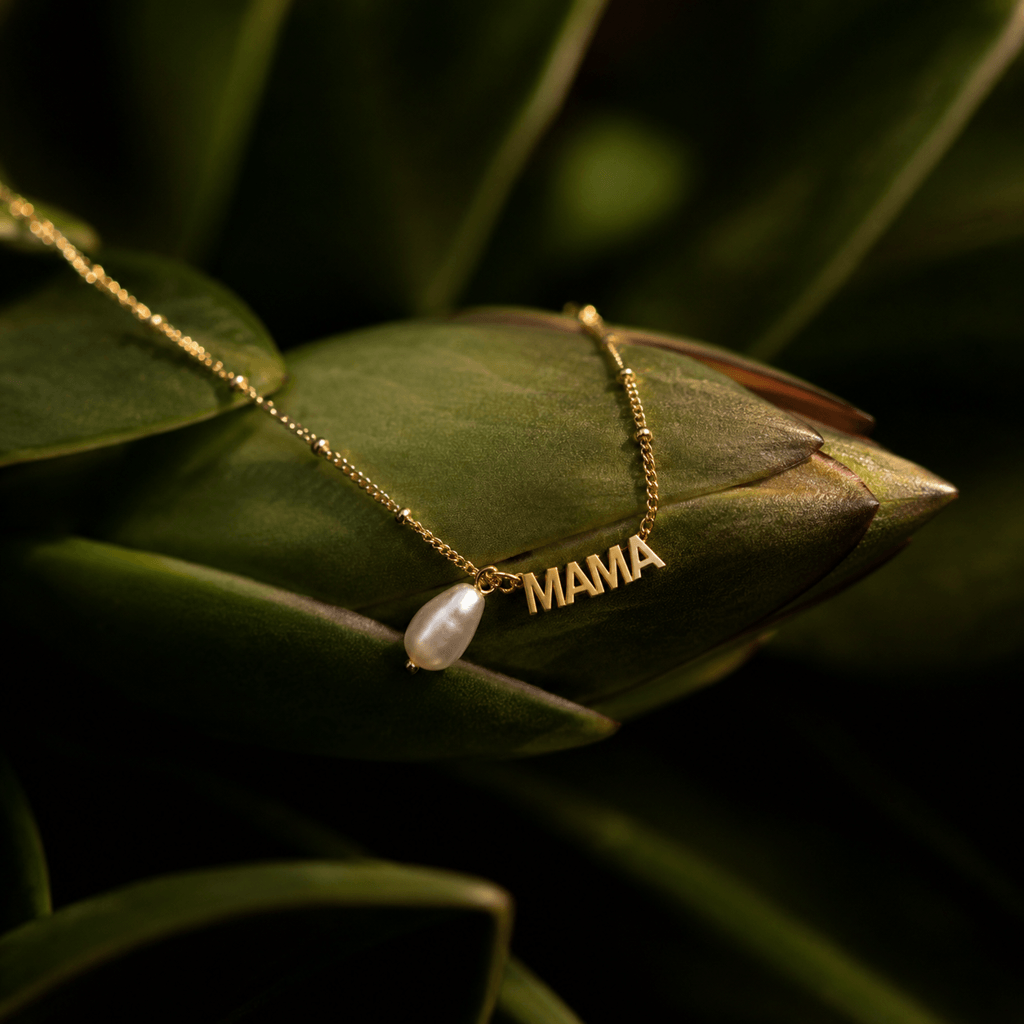 MAMA Pearl Letter Necklace